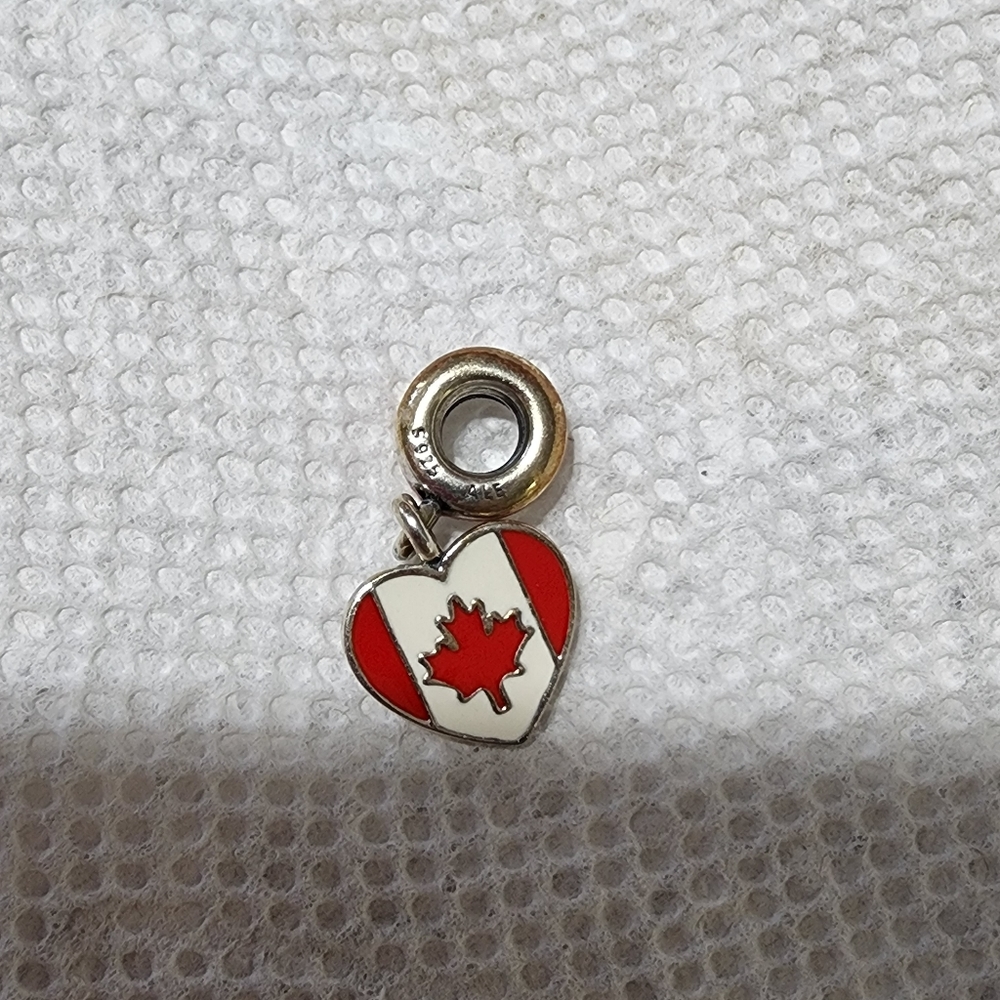 COPY - Canada dangle
